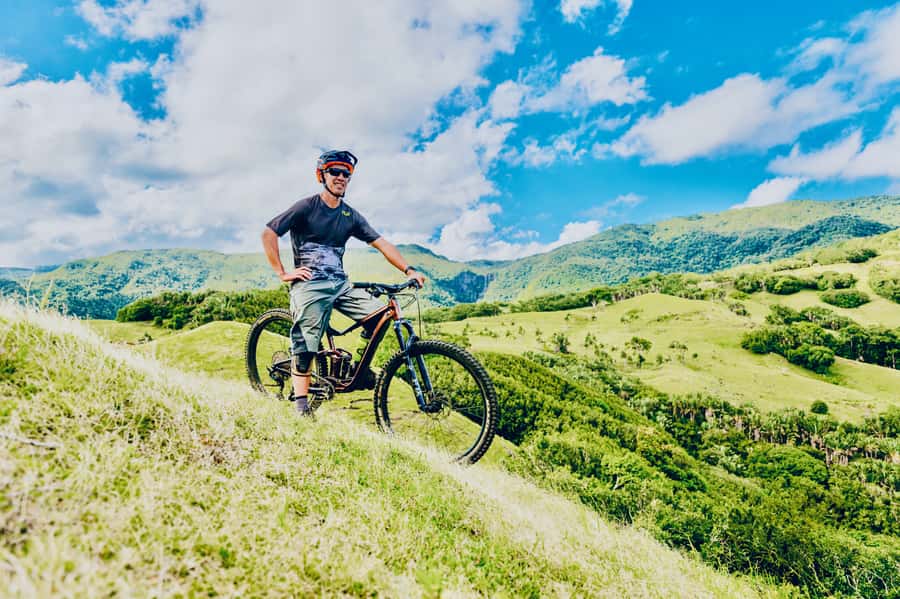 Mauritius: Scenic Bike Trails with Gear & Shuttle - Choosing between green, blue, and red routes