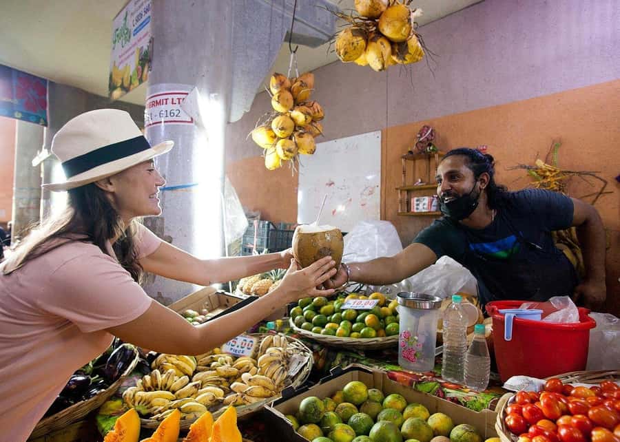Mauritius: Snorkeling with Turtles & Port Louis Street Food - Port Louis Central Market and the food walk