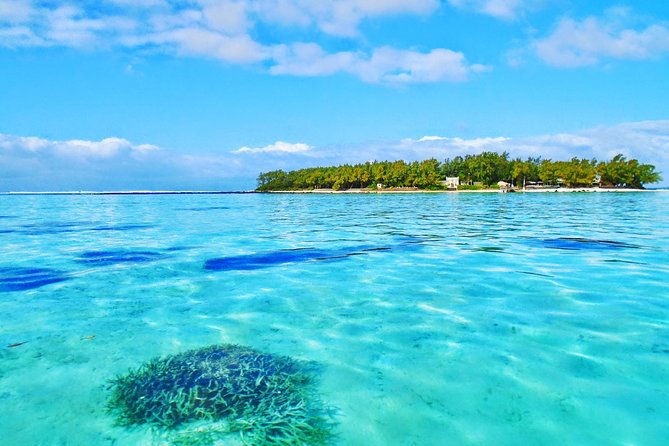 Mauritius South Tour Including Blue Bay Glass Bottom Boat & Snorkelling - Gris Gris shows Mauritius in a different mood