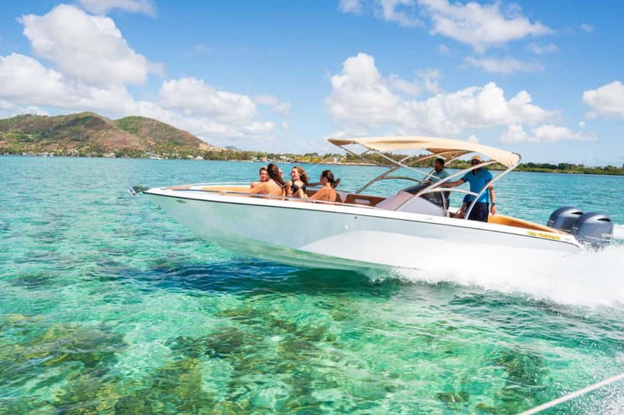 Mauritius: Speedboat Ile aux Cerfs, GRSE Waterfall, BBQ, Bar - Grand River South East waterfall in 20 minutes