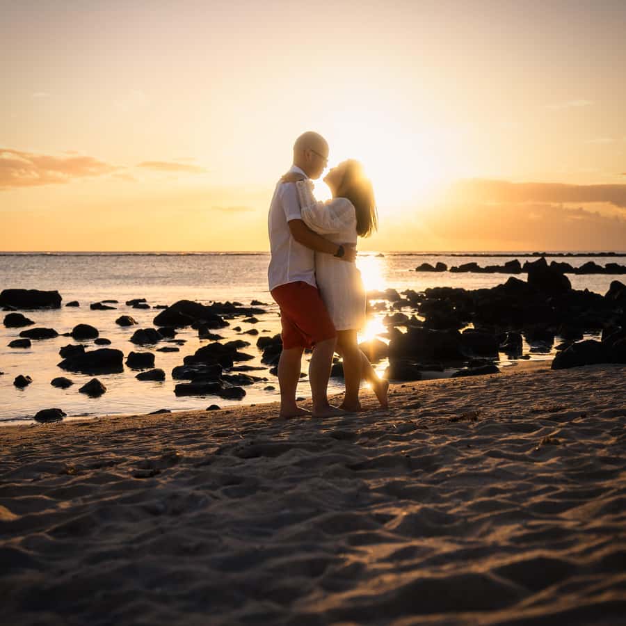 Mauritius: Sunset photoshoot (Honeymoon/family shoots) - How the private session works