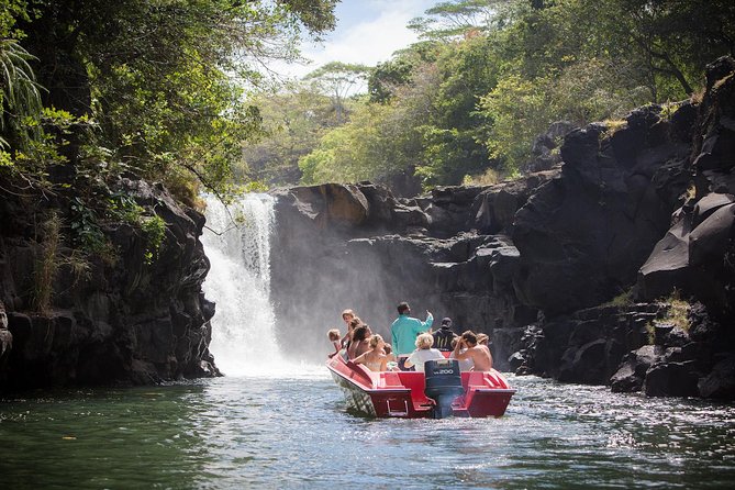 Mesmerizing Ile aux Cerf: Speed Boat, GRSE, Lunch & Undersea walk (Full Day) - Practical details that shape the day