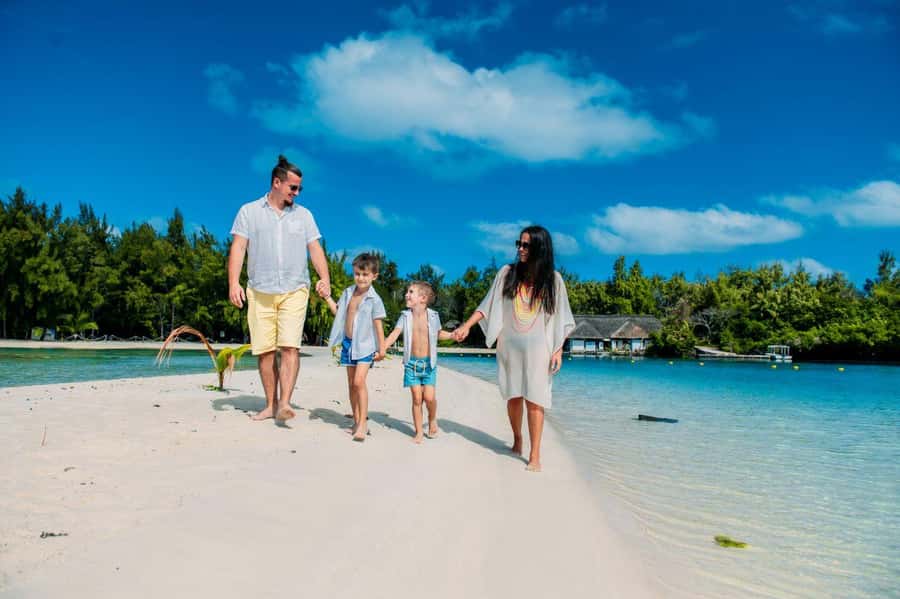 North: Cruise to the flat island & Gabriel island.bbq lunch - Snorkeling in clear northern water
