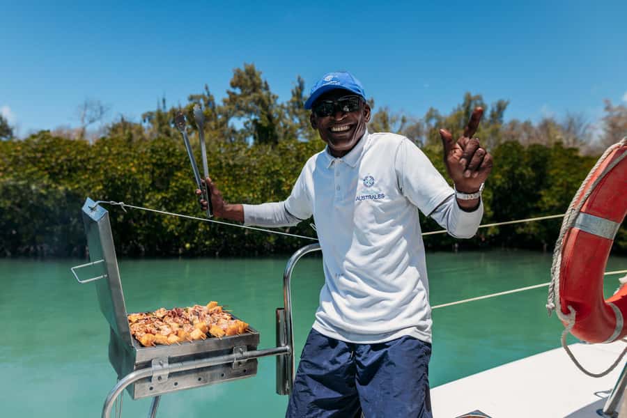 North East of Mauritius: Catamaran Cruise w/ BBQ Lunch - Starting at Grand Gaube at 9:30 am