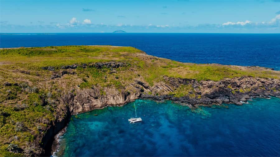 North of Mauritius: Catamaran Cruise w/ BBQ Lunch - Sailing north from Grand Baie