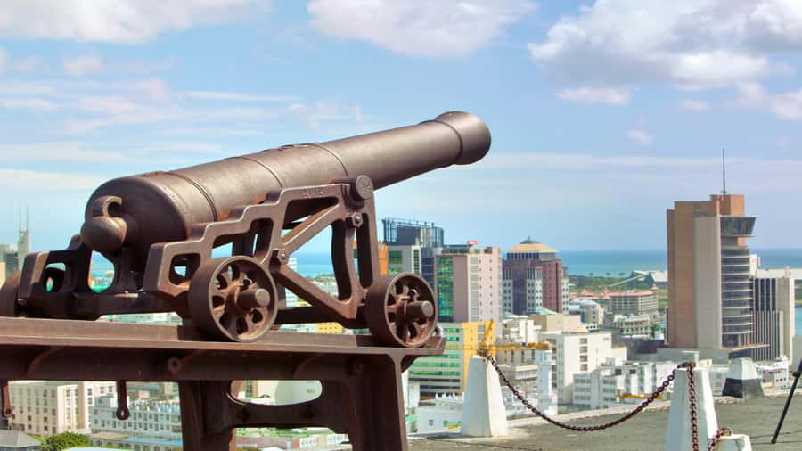 North Tour: Port Louis, Caudan, Citadelle, Botanical Garden - A private route through northern Mauritius