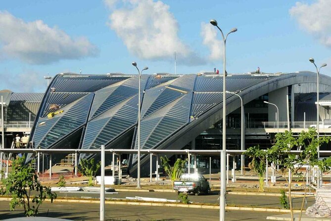 PORT, AIRPORT & HOTEL transfer in mauritius. - The arrival briefing and possible extra tours