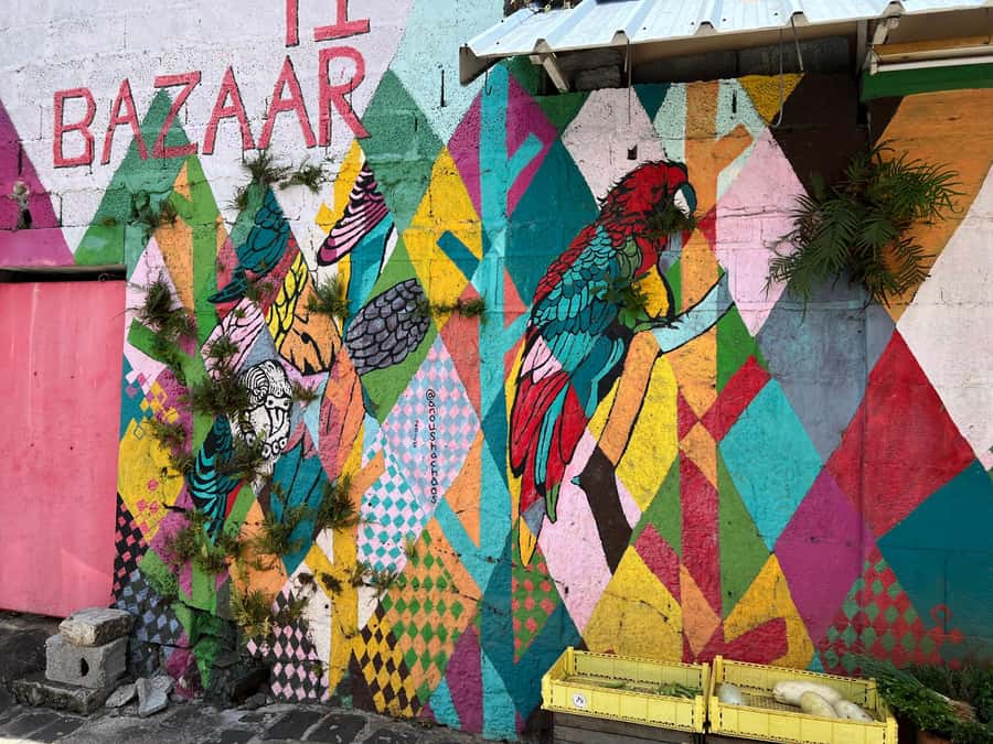 Port Louis: Street Food & City Tour - Central Market is the tour’s busiest food stop