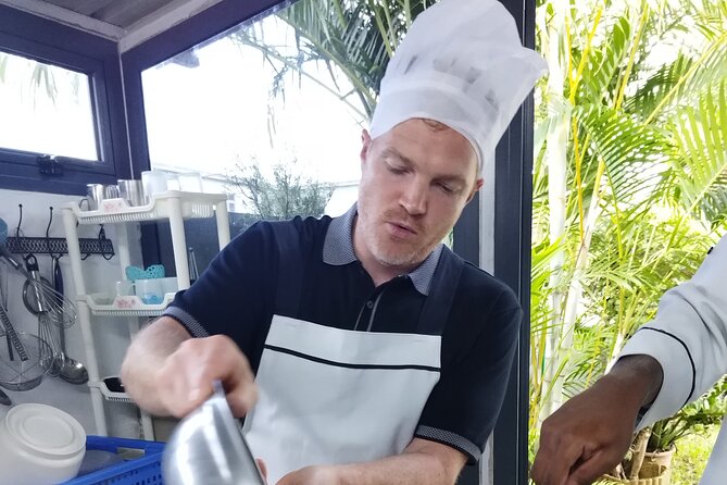 Private Cooking Class of Local Cuisine in Bel Air - Learning with Nafizah Bholah