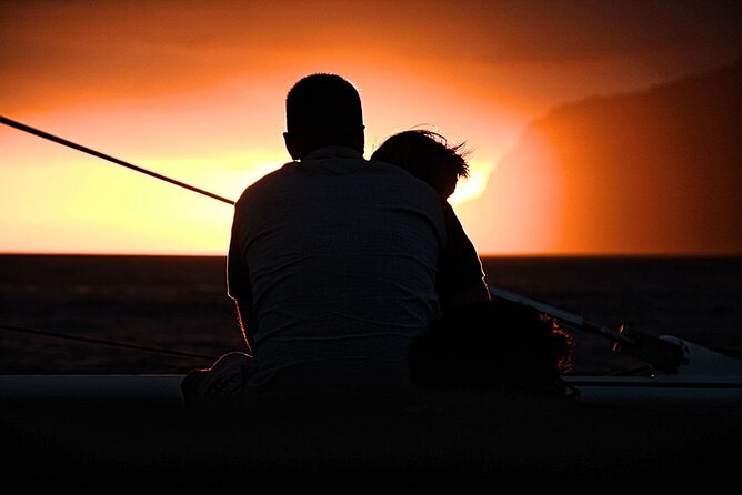 Private Exclusive Sundowner catamaran with Dinner & Transfer - Drinks, canapés, and Mauritian snacks