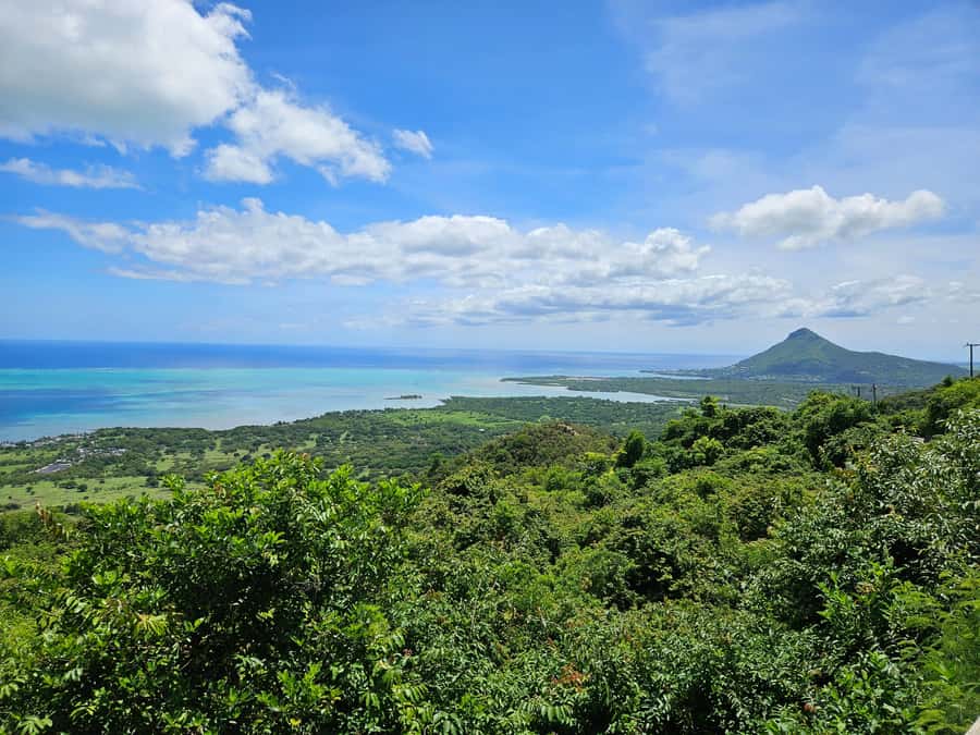 PRIVATE FULL-DAY NORTH AND SOUTH TOUR - A full island day from Port Louis to Chamarel