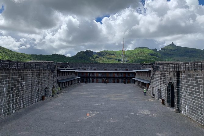 Private Guided Tour of Northern Mauritius with Shopping in Port Louis - What happened to the Sugar Estate and Museum?