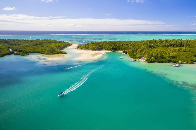Private speed boat to Ile aux Cerfs full-day Incl: Lunch & Transfer - Trou d’eau Douce and the first boat ride