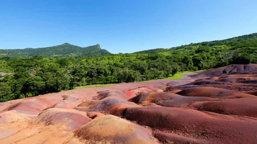 Southern Mauritius: Volcanoes & Coloured Earth - What this southern Mauritius day is really like
