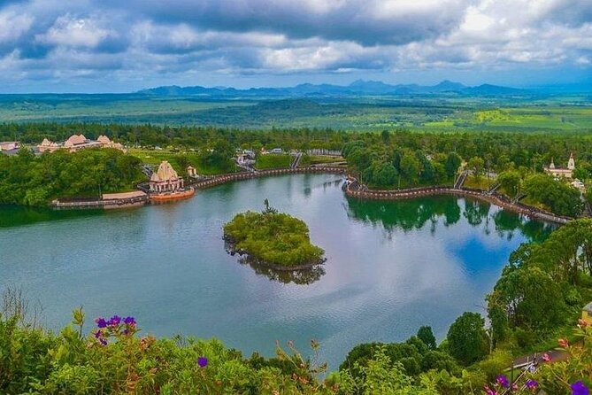 Southern Tales: Full-day incl Crocodile Park & 23 Colored Earth - Chamouny Falls is brief but attractive