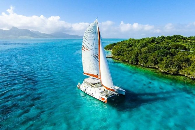 Spectacular Catamaran trip to Ile Aux Cerf with Lunch & Transfer - The drive to Trou d’Eau Douce