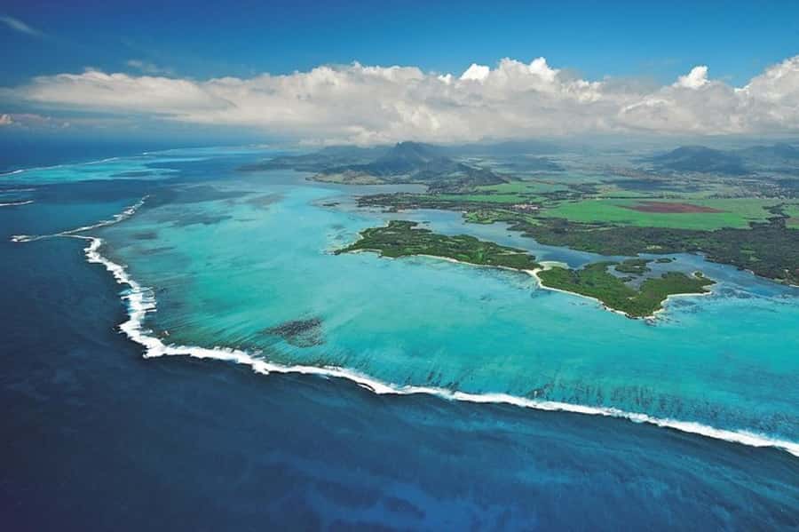 Speed boat to Ile aux Cerfs: Full day incl Lunch & Transfer - Who Should Book This Ile aux Cerfs Trip