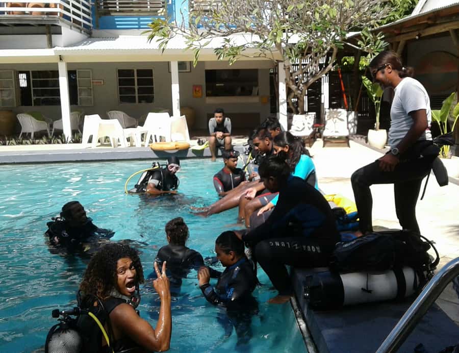Tamarin Bay: Beginners Scuba Diving Experience - A calm first step into scuba