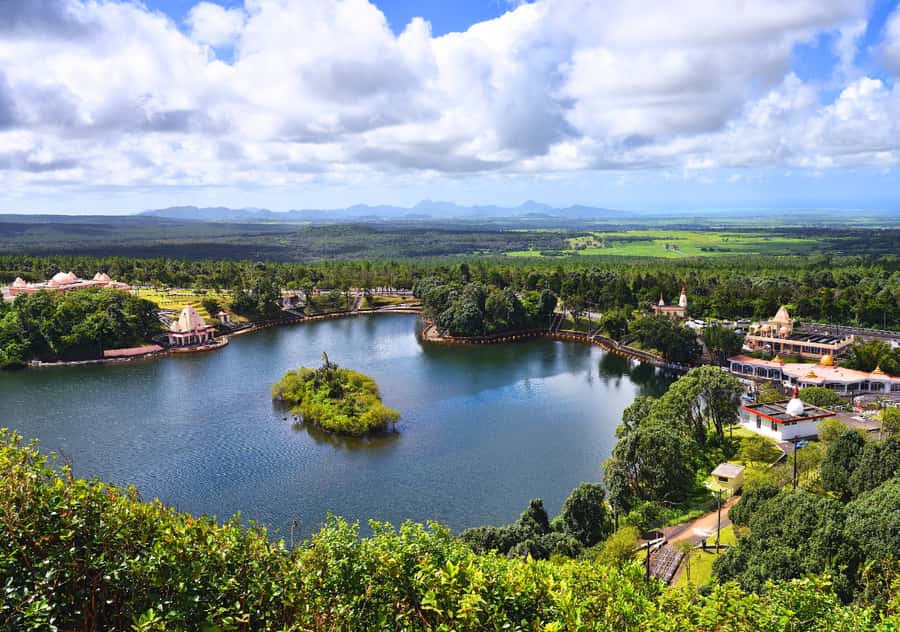 Tea Route: Lake, Forest, Tea Plantation & 3 Course Lunch - Tamarind Falls and the short scenic stops